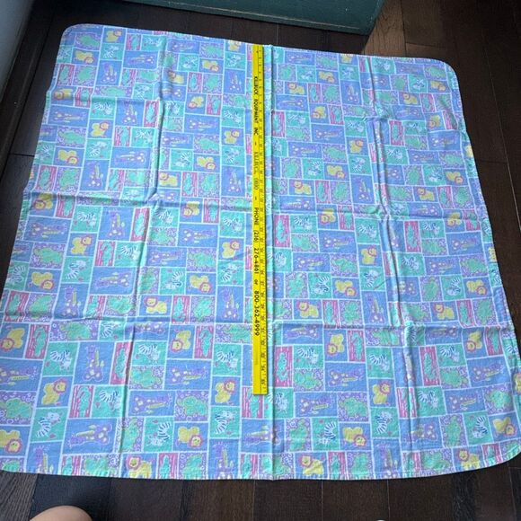 Vintage unisex flannel cotton baby receiving blanket animal print zoo nursery - Picture 4 of 4